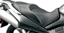 SARGENT World Sport™ Performance Seat - Black - Carbon FX - VStrom 650/1000 '02-'13 WS-552-19