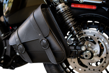 WILLIE & MAX LUGGAGE Blackjack Swingarm Bag - Dual Shock - Black 59778-05