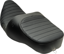 SLYFOX Chariot Seat - Black Classic Stitch - Black Logo - FLH/FLT '09-'23.5 4723A