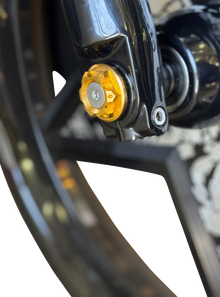 PAUL YAFFE BAGGER NATION Y-Axle with Turret Style Axle Cover Kit - Custom - Front - Gold - 1" PYO:YAXLE-07-HT-GD
