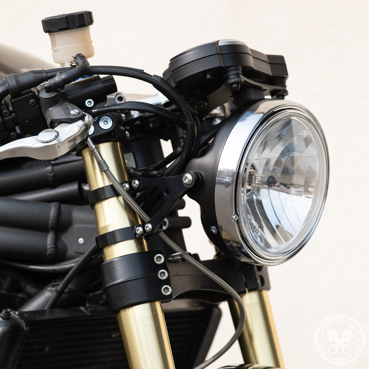 Motodemic 7 inch Metric Style LED and Round Halogen Headlight Kit