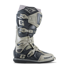Sg12 Boots Stone Grey Sz 8