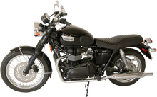 MUSTANG Classic Seat - Tuck and Roll - Bonneville 76828