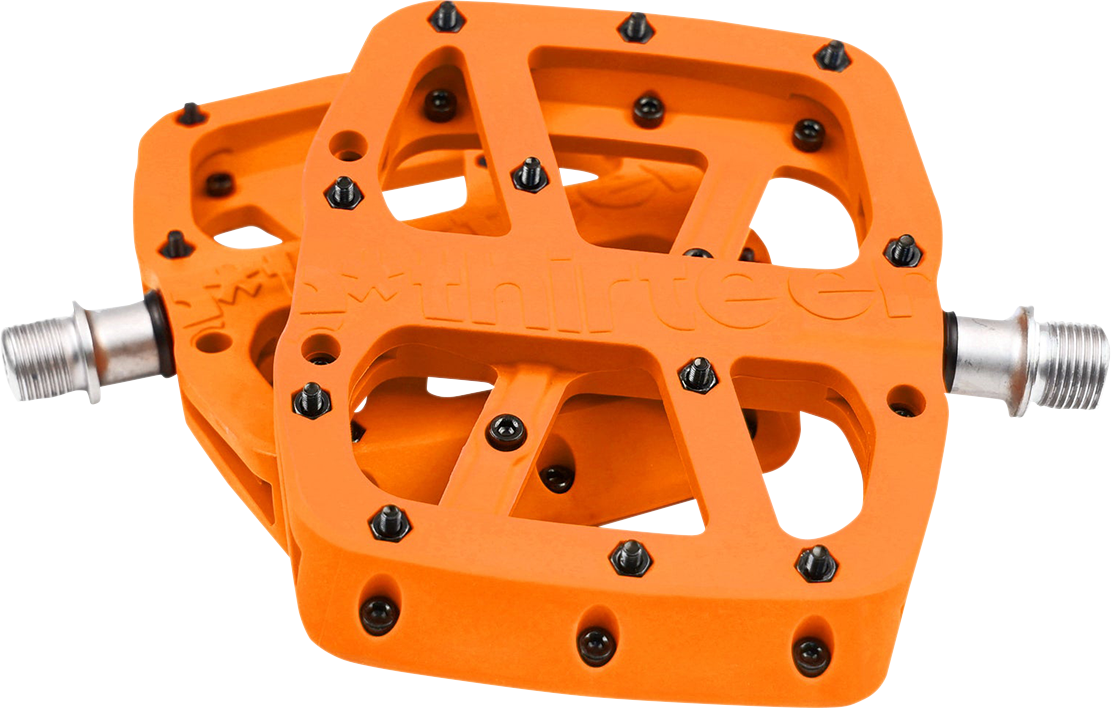 E*THIRTEEN Base Pedals - Flat - Naranja PD2USA-104