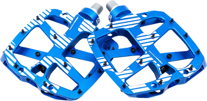 E*THIRTEEN Plus Pedals - Flat - Aluminum - Blue PD2UPA-102