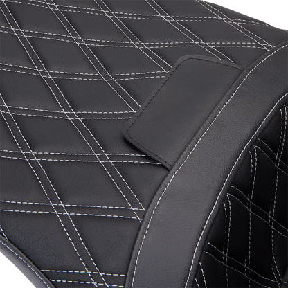 DRAG SPECIALTIES SEATS Freedom Seat - Vinyl - Double Diamond Silver Stitch - FLH '09-'23 0801-1482