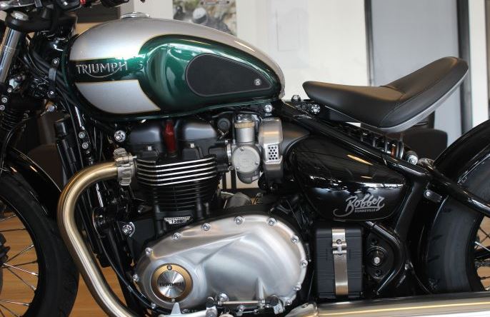 TechSpec Tank Grip Pads for the Triumph Bobber (2016+)