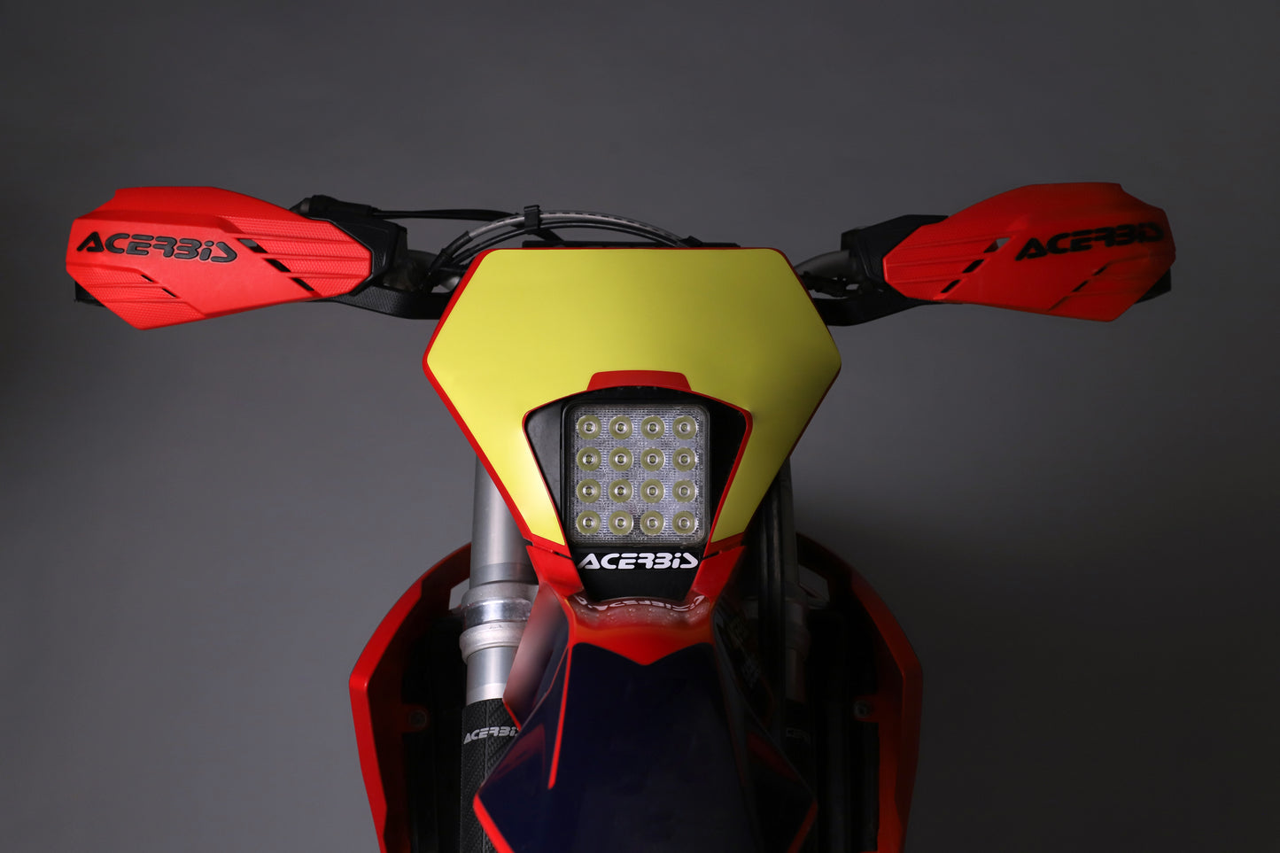 Headlight  Vsl Beta Red