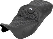 SADDLEMEN RoadSofa™ Tri Gripper Seat - Extended Reach - Silver Stitch - w/o Backrest - FLH/FLT '08-'25 808-07B-21105