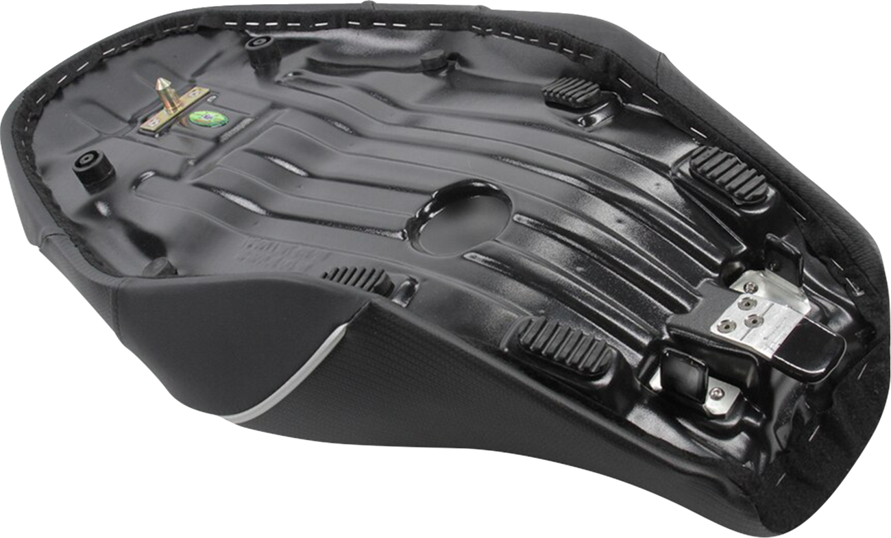 SARGENT World Sport™ Performance 2-Up Seat - Vintage Pleat - Scrambler '23-'25 WS-707-PL