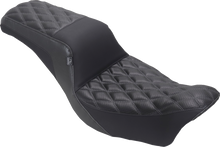 MUSTANG Squareback Seat - Double Diamond - Gray Stitch - Dyna '06-'17 78810GM