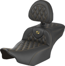 SADDLEMEN Extended Reach Roadsofa™ Seat - Carbon Fiber - with Backrest - Gold Lattice Stitch - FLH/FLT '23-'25 823-07-207B7