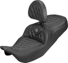 SADDLEMEN Roadsofa™ Carbon Fiber Seat - Lattice - Silver Stitch - With Backrest - FLH/FLT '08-'25 808-07B-206B5