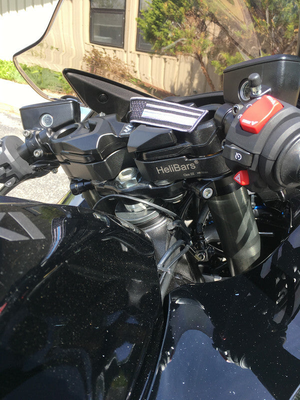 Handlebar Risers Black Suz