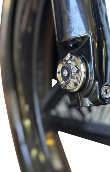 PAUL YAFFE BAGGER NATION Y-Axle with Turret Style Axle Cover Kit - Custom - Front - Chrome - 1" PYO:YAXLE-07-HT-CP