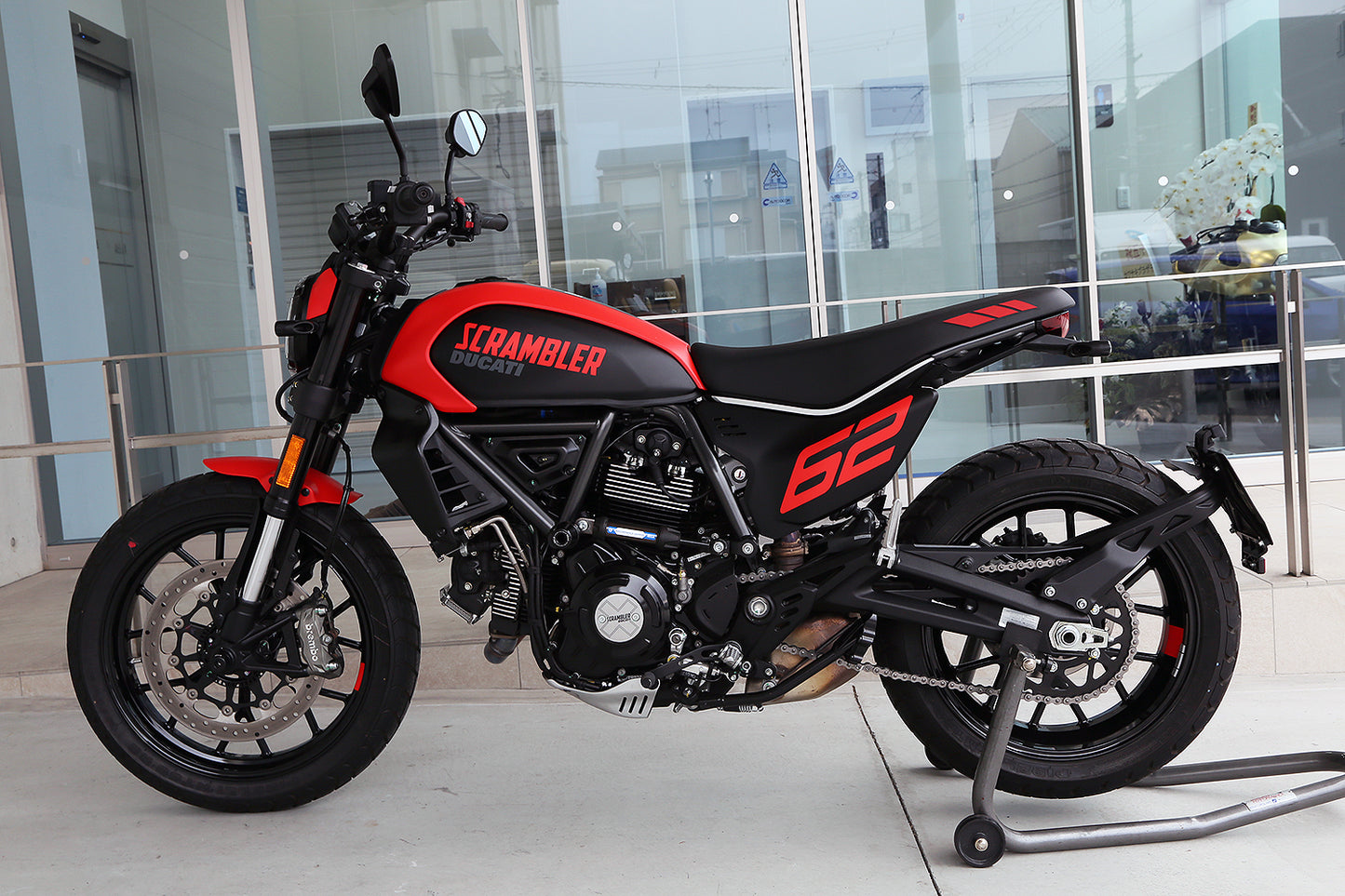 AELLA / Active Performance Frame Damper for Ducati Scrambler 800 (2023+)
