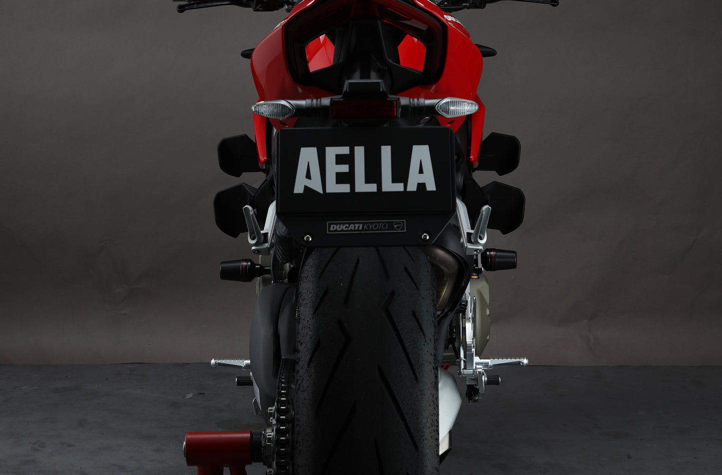 AELLA Frame Slider Kit For the Ducati Streetfighter V4 / S (20-22)