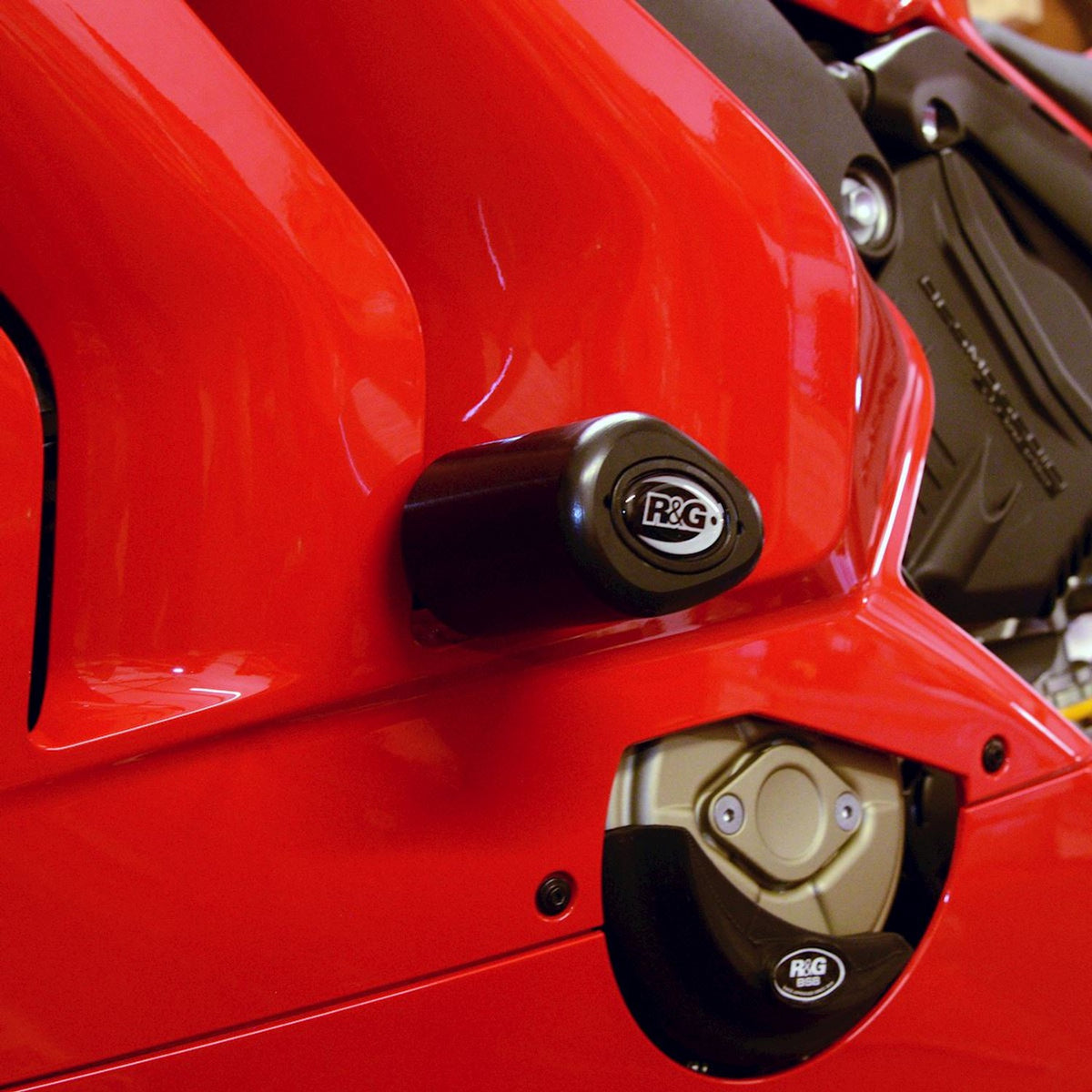 R&G Racing Aero Crash Protectors (Road Version) for Ducati Panigale V4 (S) '20-'22, V4R '19-'22