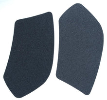 R&G Racing Tank Traction 2-Grip Kit for the Suzuki GSX-R1000 '03-'04