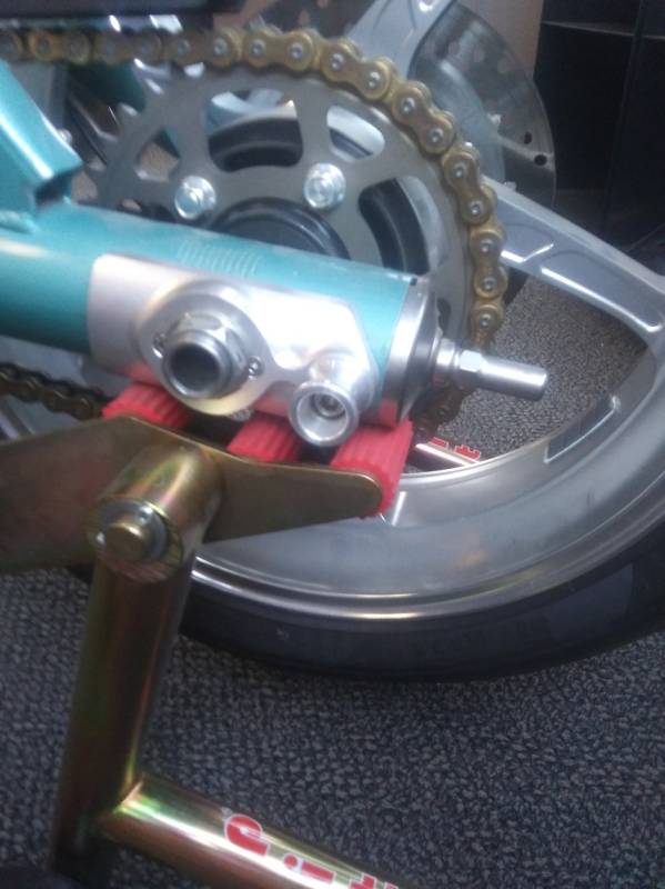 Corse Dynamics Billet Chain Adjusters with Spools for Ducati Sport Classic