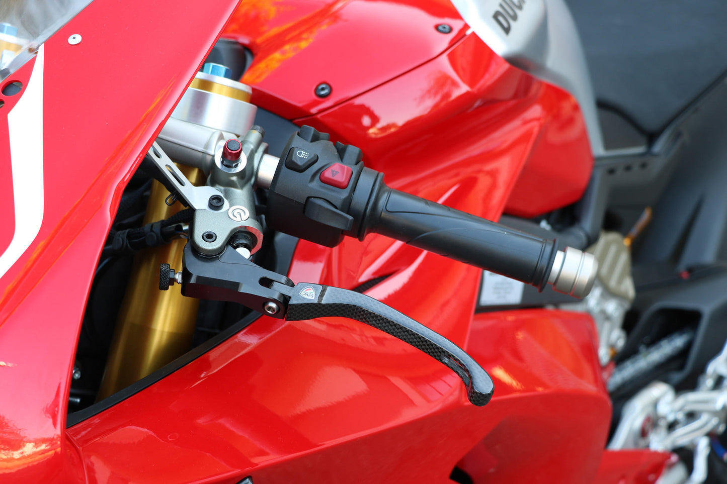 CNC Racing Carbon Fiber / Billet RACE Folding Adjustable Clutch Lever for Ducati Multistrada V4 / S / Pikes Peak
