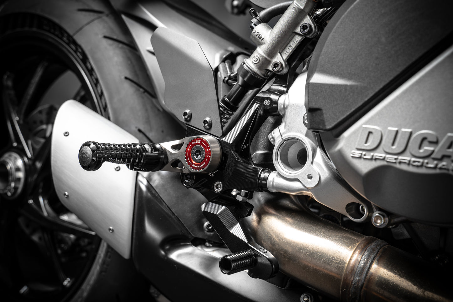 Gilles MUE2 Rearsets for Ducati Streetfighter V2 (22-24)