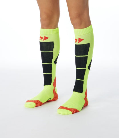 SIX2 Knee-high Comfortable Socks