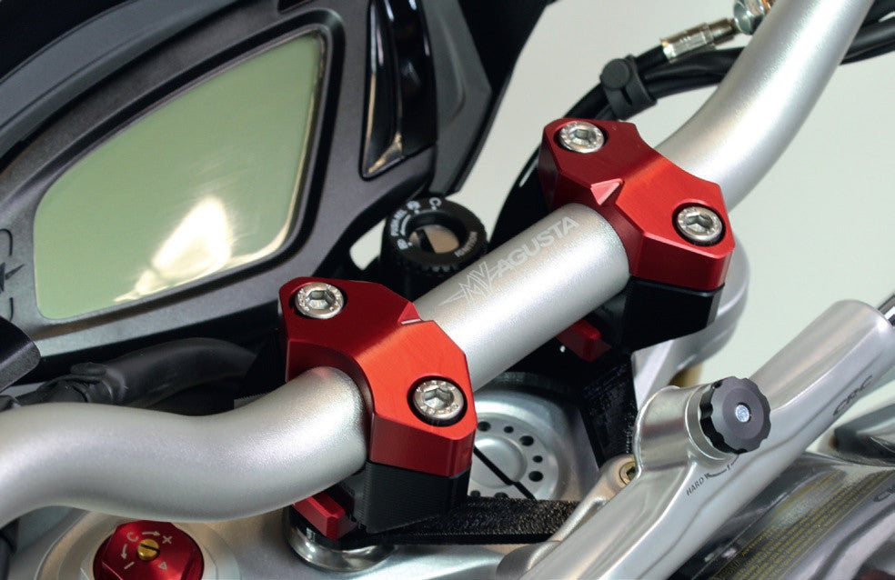 Gilles 2D.GT Adjustable Handlebar Risers for the Suzuki GSX-S750 (2017+)