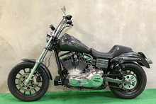 Dyna Oil Cooler Front Mount Dyna `93 17  Gloss Blk