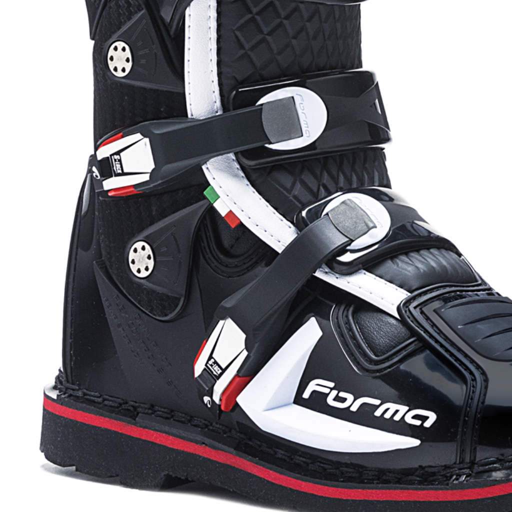 Forma (off) PREDATOR 2.0 Boot