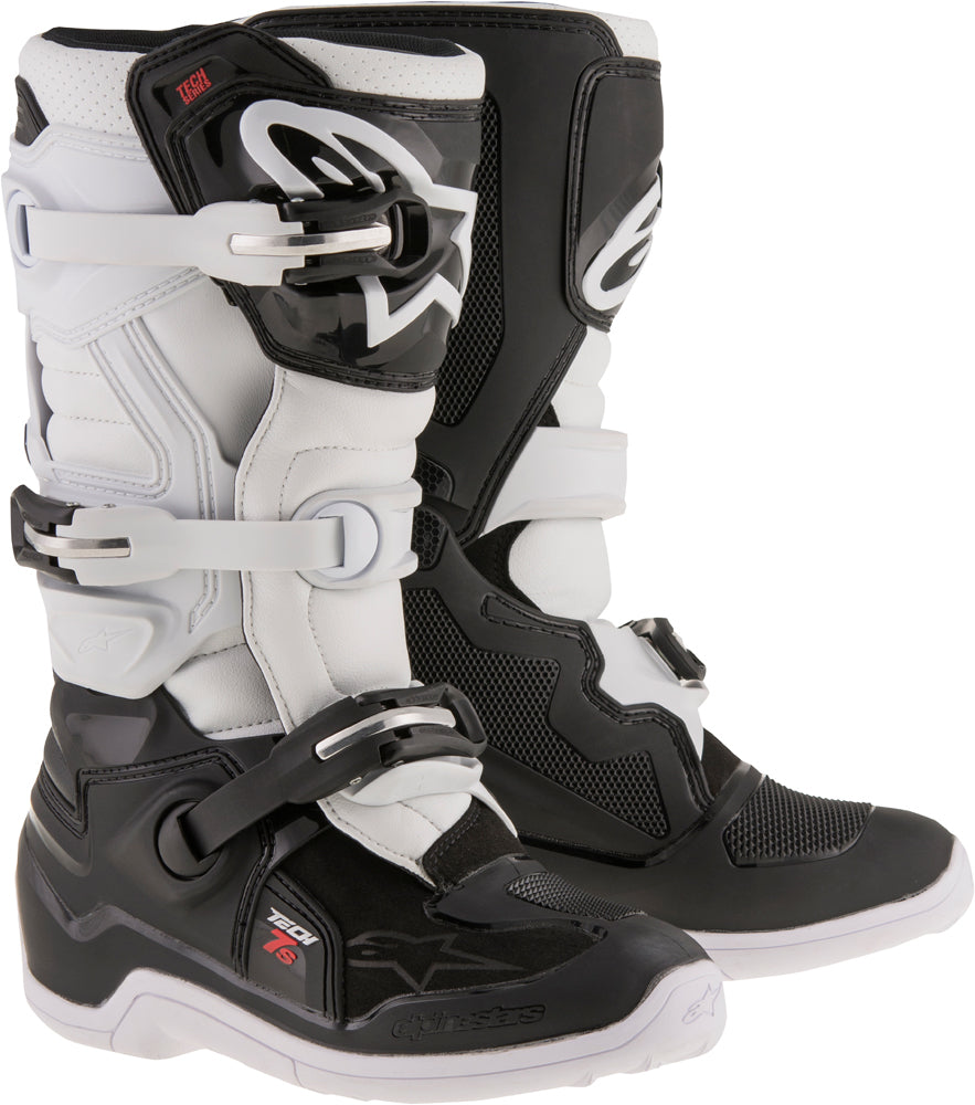 Tech 7s Boots Black/White Sz 05