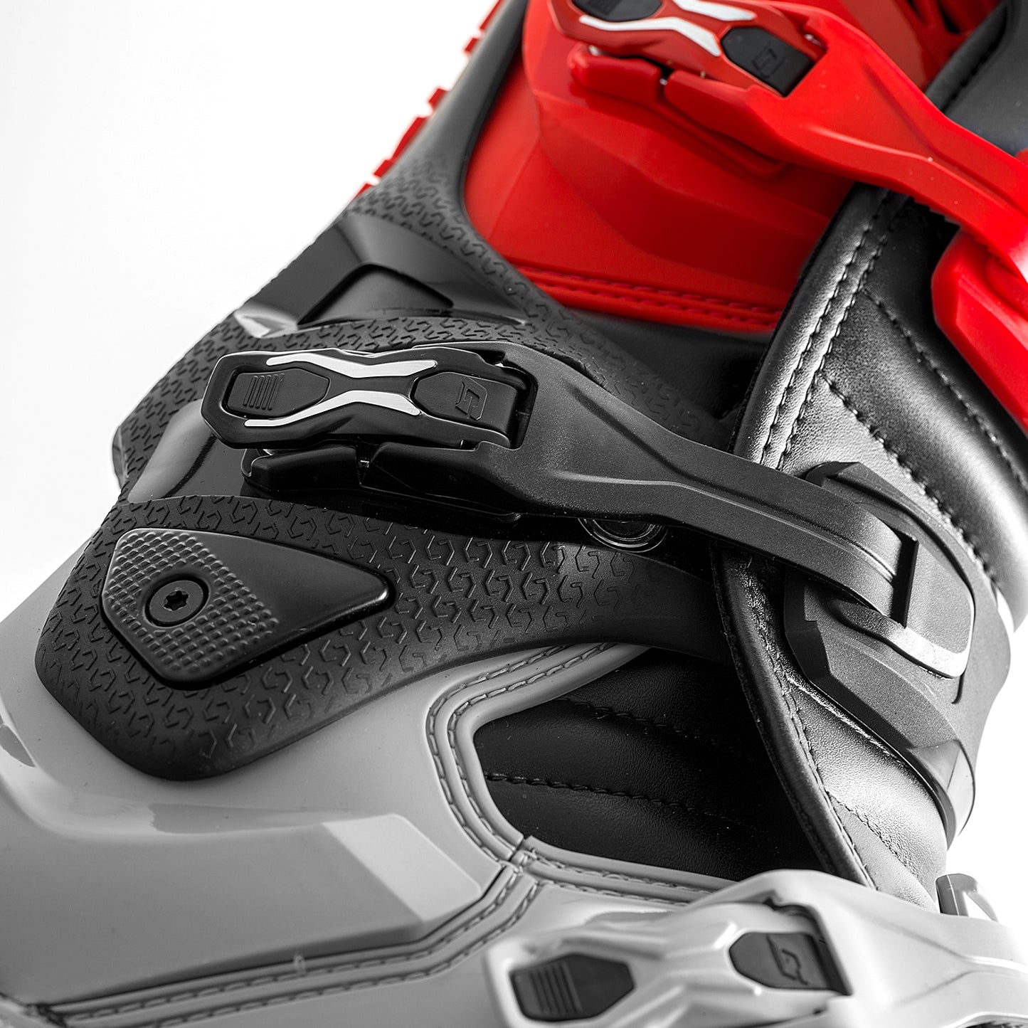 Sg22 Gore Tex Enduro Le Boots Red/Black/Grey Sz 9